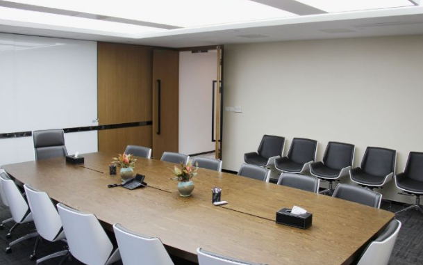 青島會議室辦公家具選購應注意哪些問題
