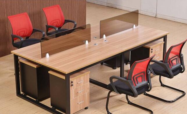 青島辦公桌椅顏色應該如何合理搭配？